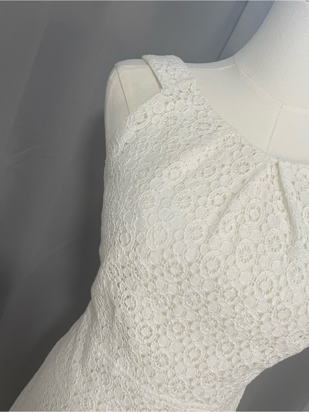 Graduation Dress White Lace Eyelet Fit Flare High Neck Midi New York & Company - Picture 8 of 13